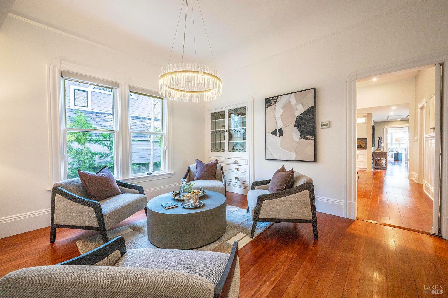 Detail Gallery Image 9 of 35 For 423 Matheson St, Healdsburg,  CA 95448 - 3 Beds | 2/2 Baths