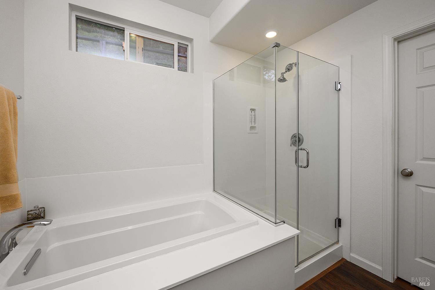 Detail Gallery Image 33 of 39 For 540 Sapphire St, Petaluma,  CA 94952 - 3 Beds | 2/1 Baths