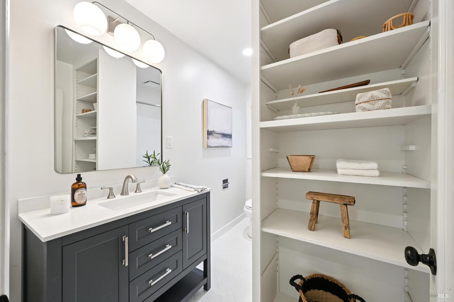 Detail Gallery Image 33 of 43 For 404 Spruce St, Mill Valley,  CA 94941 - 3 Beds | 2 Baths