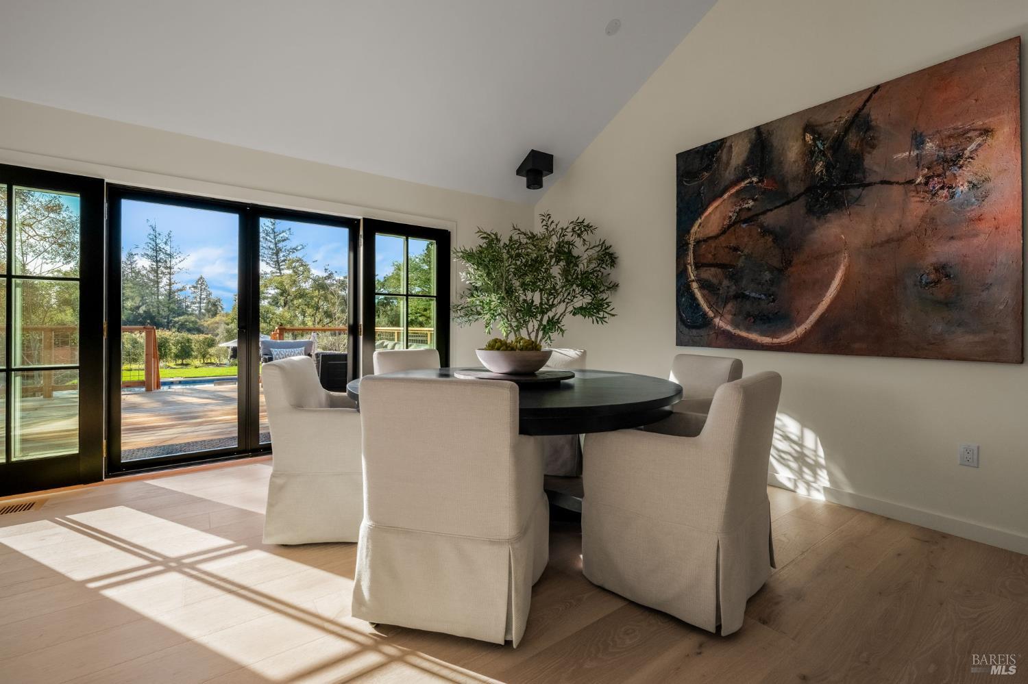 Detail Gallery Image 30 of 61 For 340 White Cottage Rd, Angwin,  CA 94508 - 2 Beds | 2 Baths