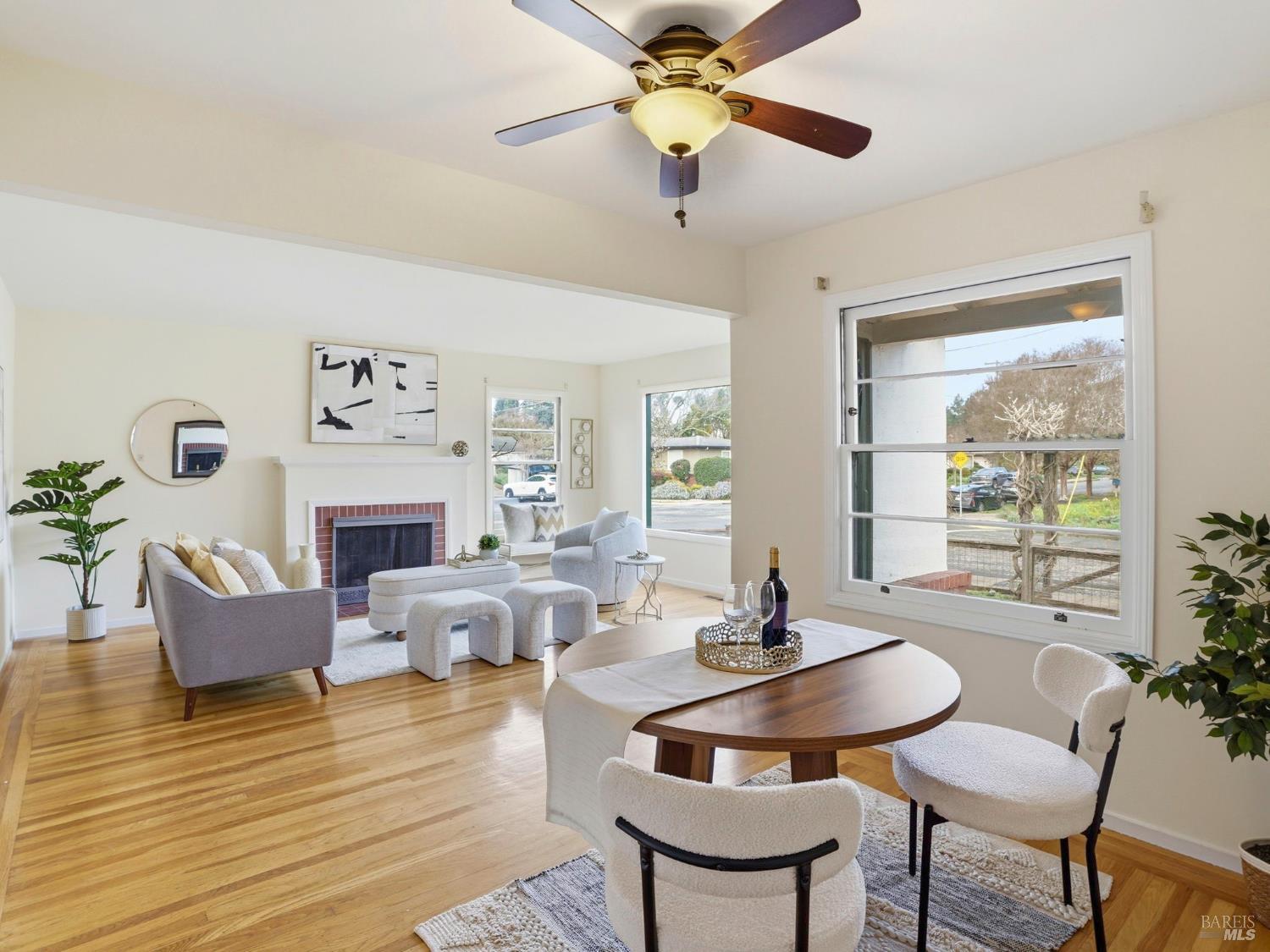 Detail Gallery Image 19 of 36 For 1810 Leonard Ave, Santa Rosa,  CA 95405 - 2 Beds | 1 Baths