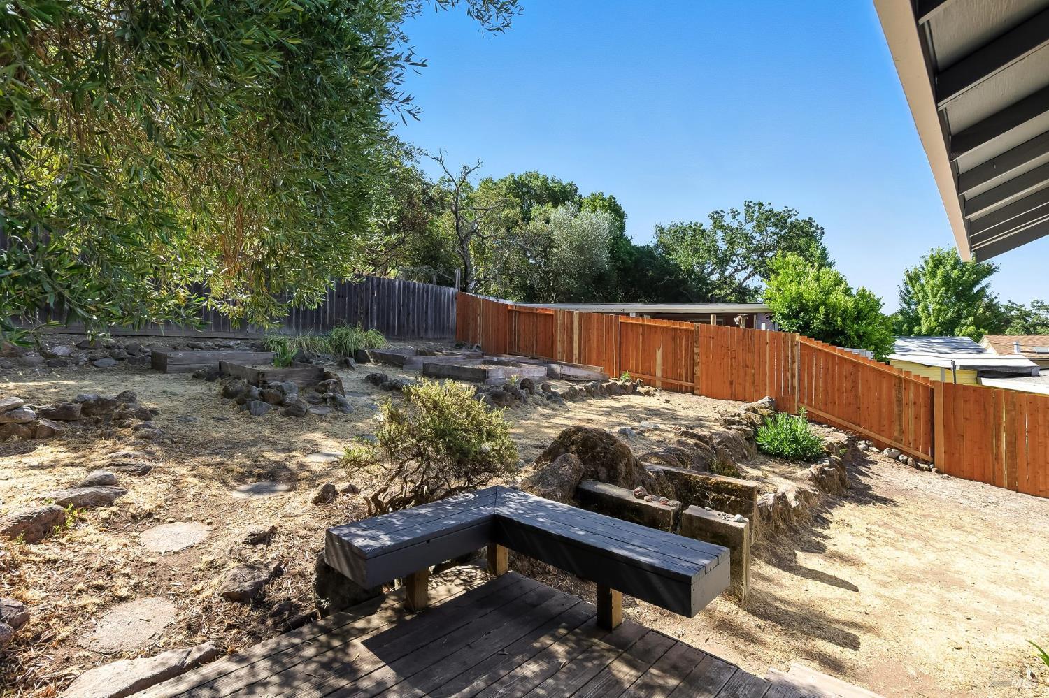 Detail Gallery Image 24 of 37 For 17641 Highland Blvd, Sonoma,  CA 95476 - 3 Beds | 2 Baths