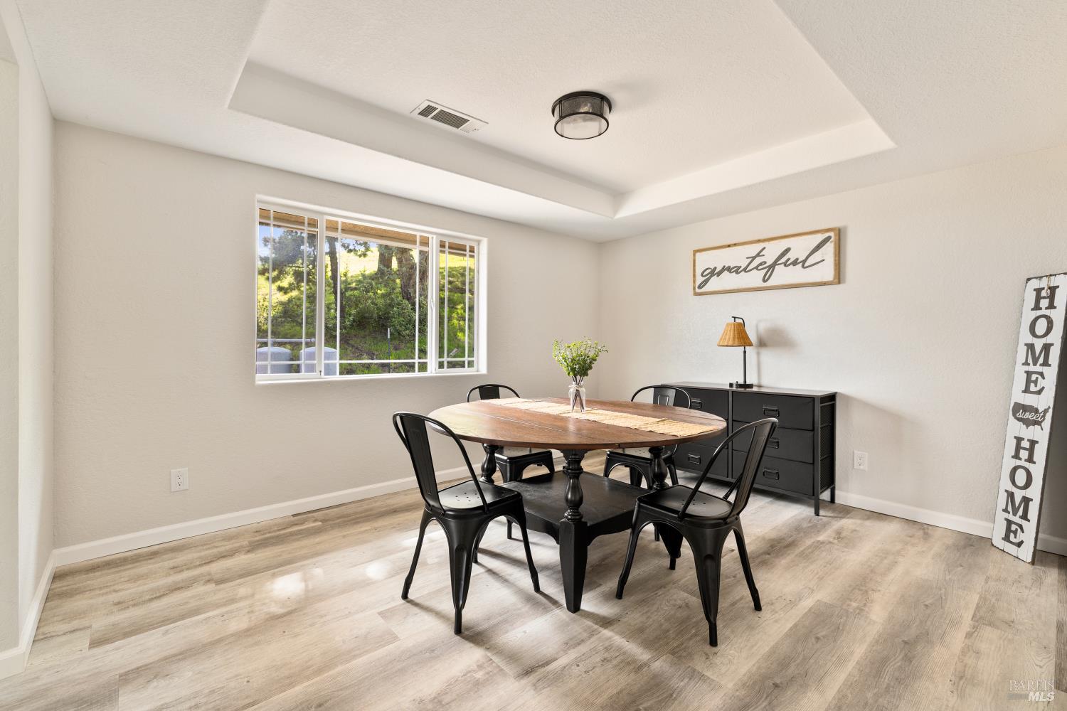 Detail Gallery Image 33 of 98 For 7413 English Hills Rd, Vacaville,  CA 95688 - 7 Beds | 4/1 Baths