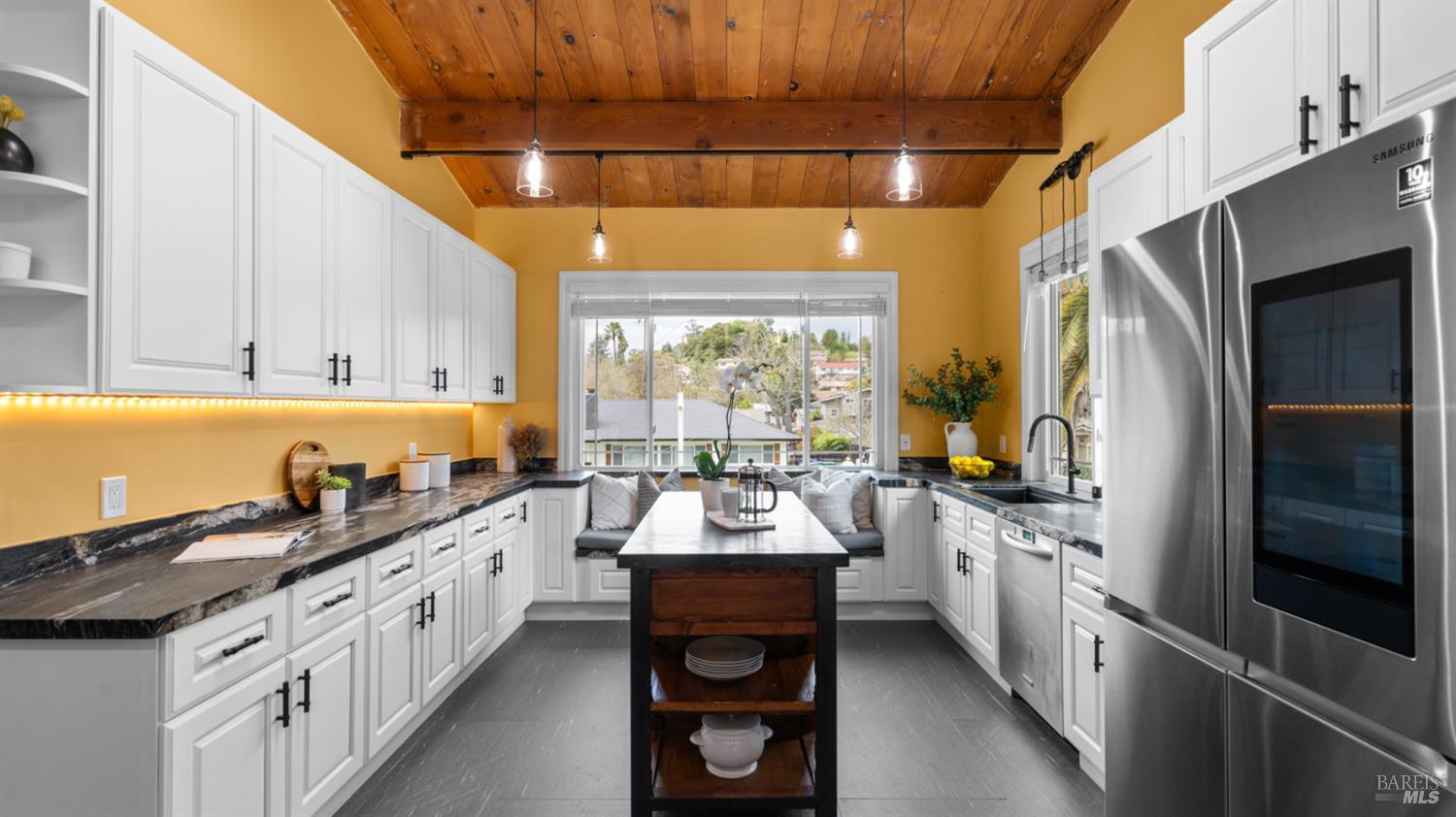 Detail Gallery Image 26 of 62 For 723 Alice St, Novato,  CA 94945 - 5 Beds | 2/1 Baths