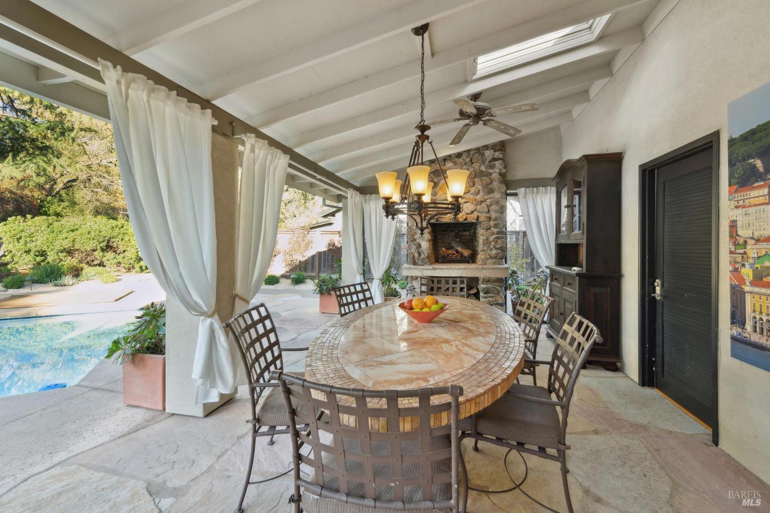 Detail Gallery Image 34 of 53 For 1222 Apple Tree Ct, Sonoma,  CA 95476 - 3 Beds | 3 Baths