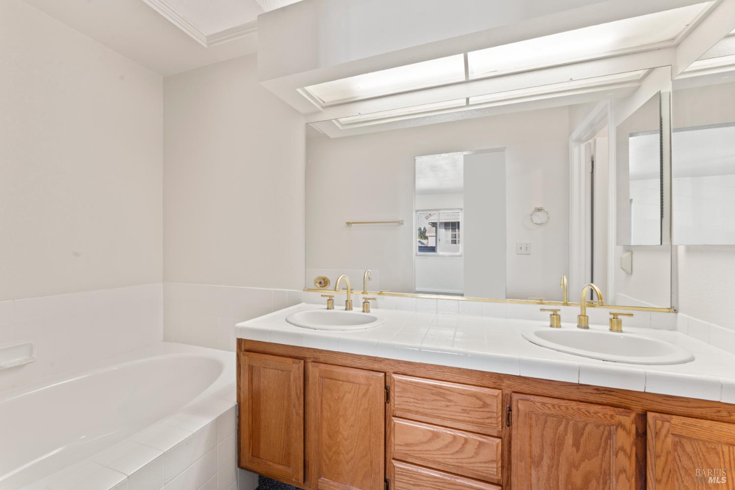 Detail Gallery Image 32 of 41 For 1175 Hickory Ave, Fairfield,  CA 94533 - 4 Beds | 3 Baths