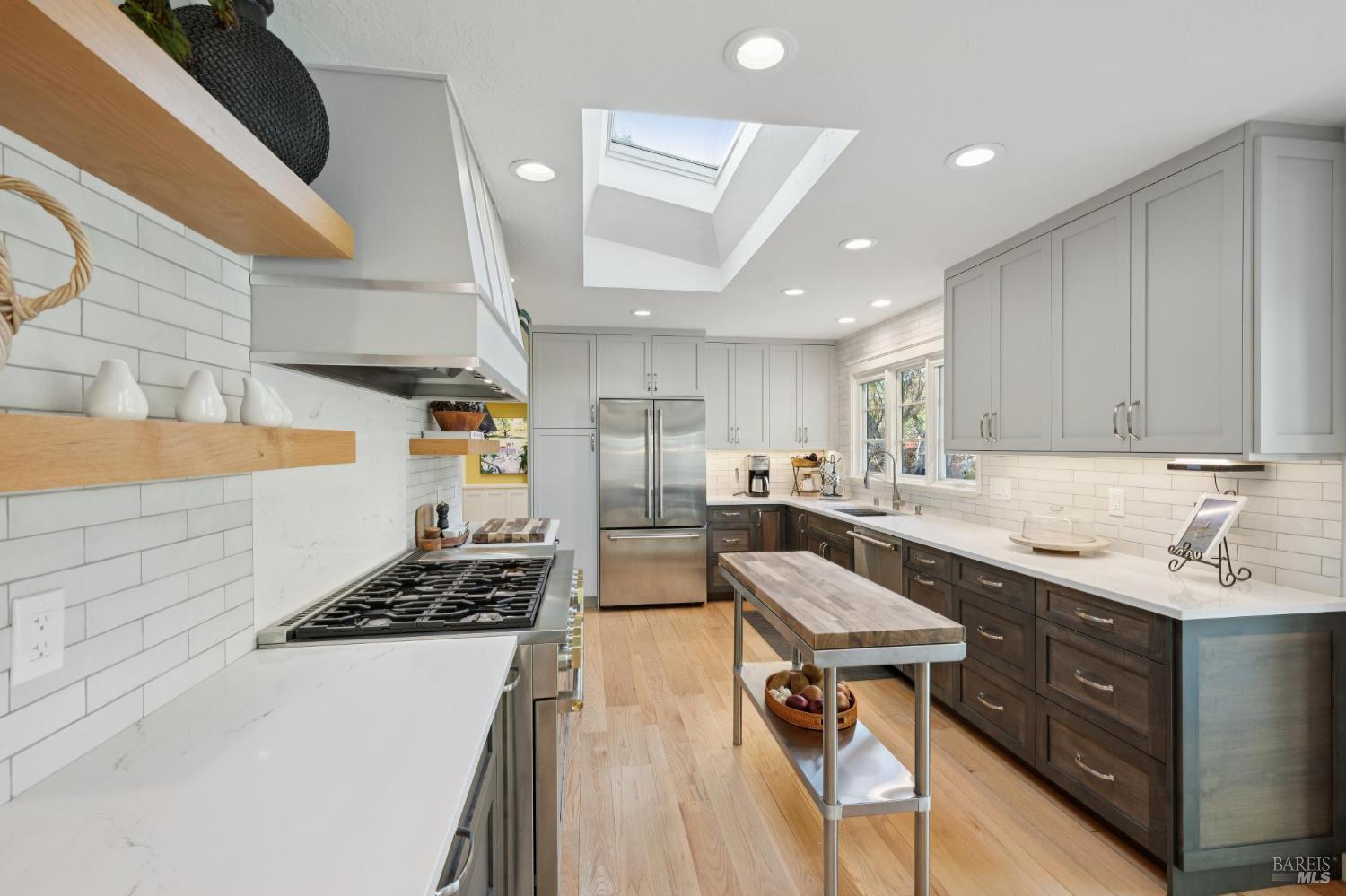 Detail Gallery Image 21 of 53 For 1222 Apple Tree Ct, Sonoma,  CA 95476 - 3 Beds | 3 Baths