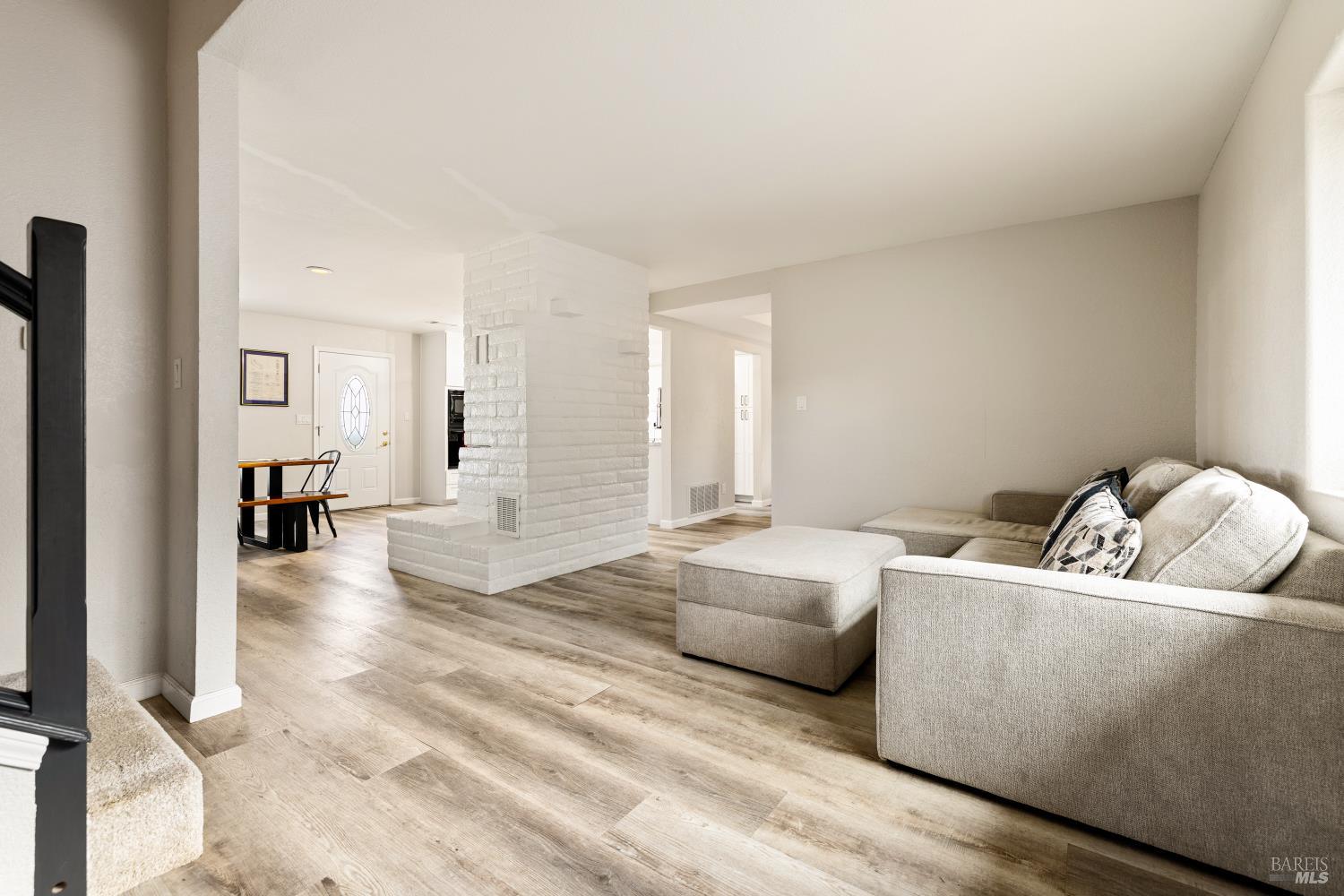 Detail Gallery Image 18 of 98 For 7413 English Hills Rd, Vacaville,  CA 95688 - 7 Beds | 4/1 Baths