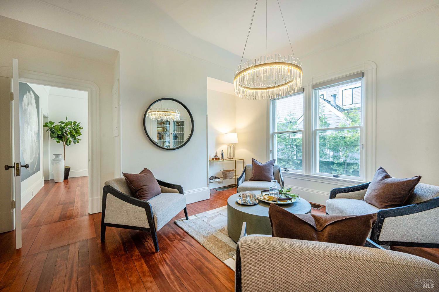 Detail Gallery Image 8 of 35 For 423 Matheson St, Healdsburg,  CA 95448 - 3 Beds | 2/2 Baths