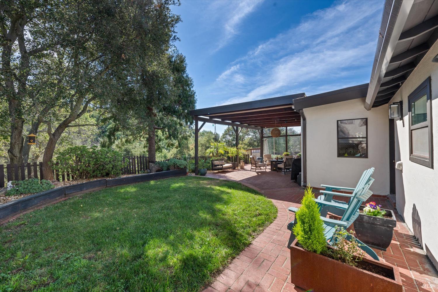 Detail Gallery Image 26 of 37 For 3990 Fairway Ave, Oakland,  CA 94605 - 2 Beds | 2 Baths