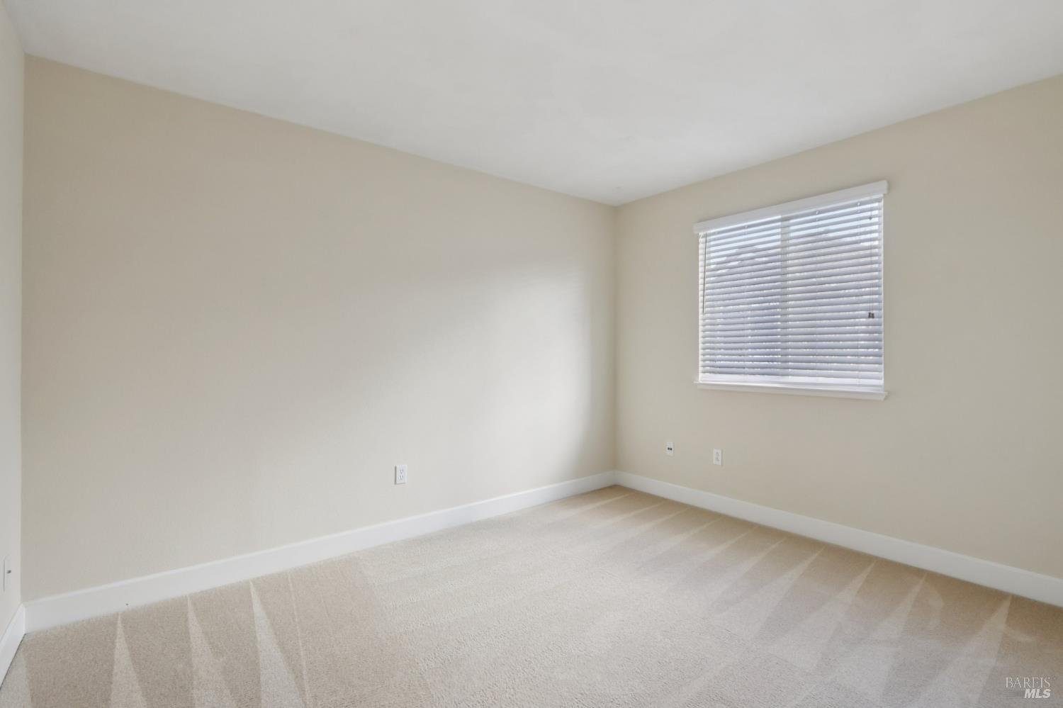 Detail Gallery Image 22 of 44 For 3287 Von Uhlit Ranch Rd, Napa,  CA 94558 - 3 Beds | 2/1 Baths