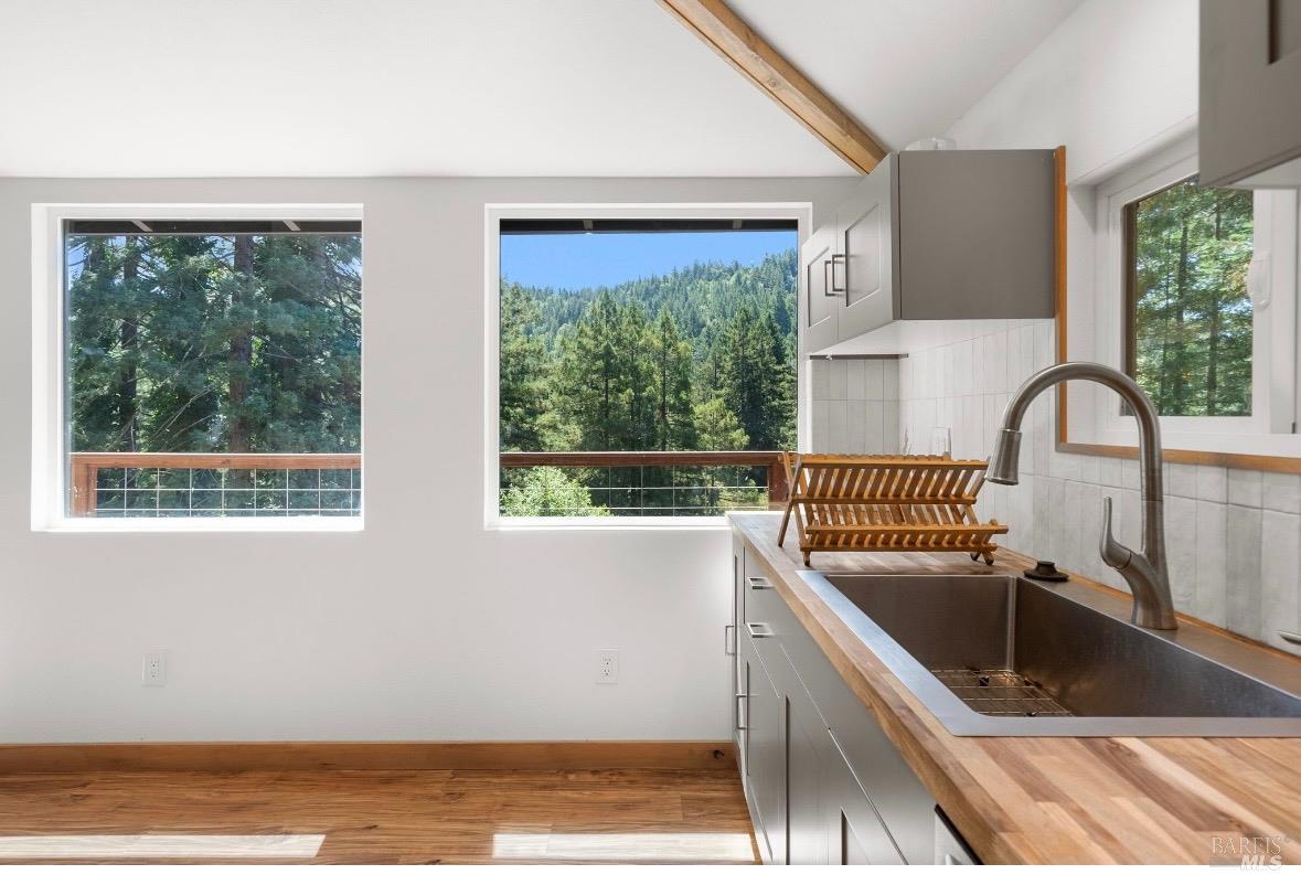 Detail Gallery Image 21 of 51 For 17356 Old Monte Rio Rd, Guerneville,  CA 95446 - 2 Beds | 2 Baths