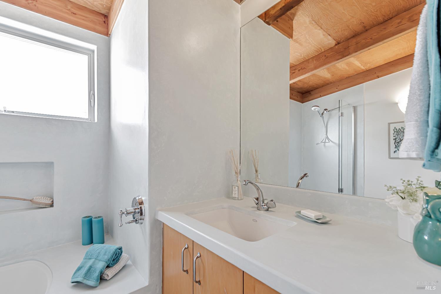 Detail Gallery Image 36 of 47 For 455 Florence Ave, Sebastopol,  CA 95472 - 1 Beds | 2/1 Baths