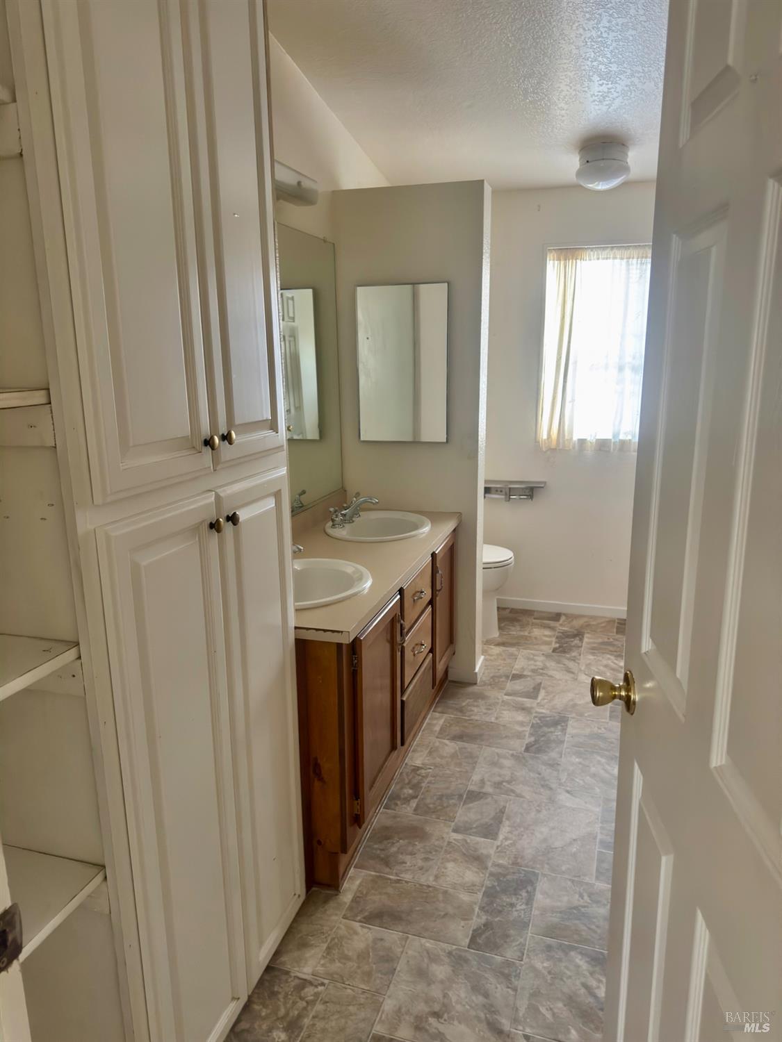 Detail Gallery Image 5 of 44 For 1023 Deputy Dr, Pope Valley,  CA 94567 - 3 Beds | 2 Baths