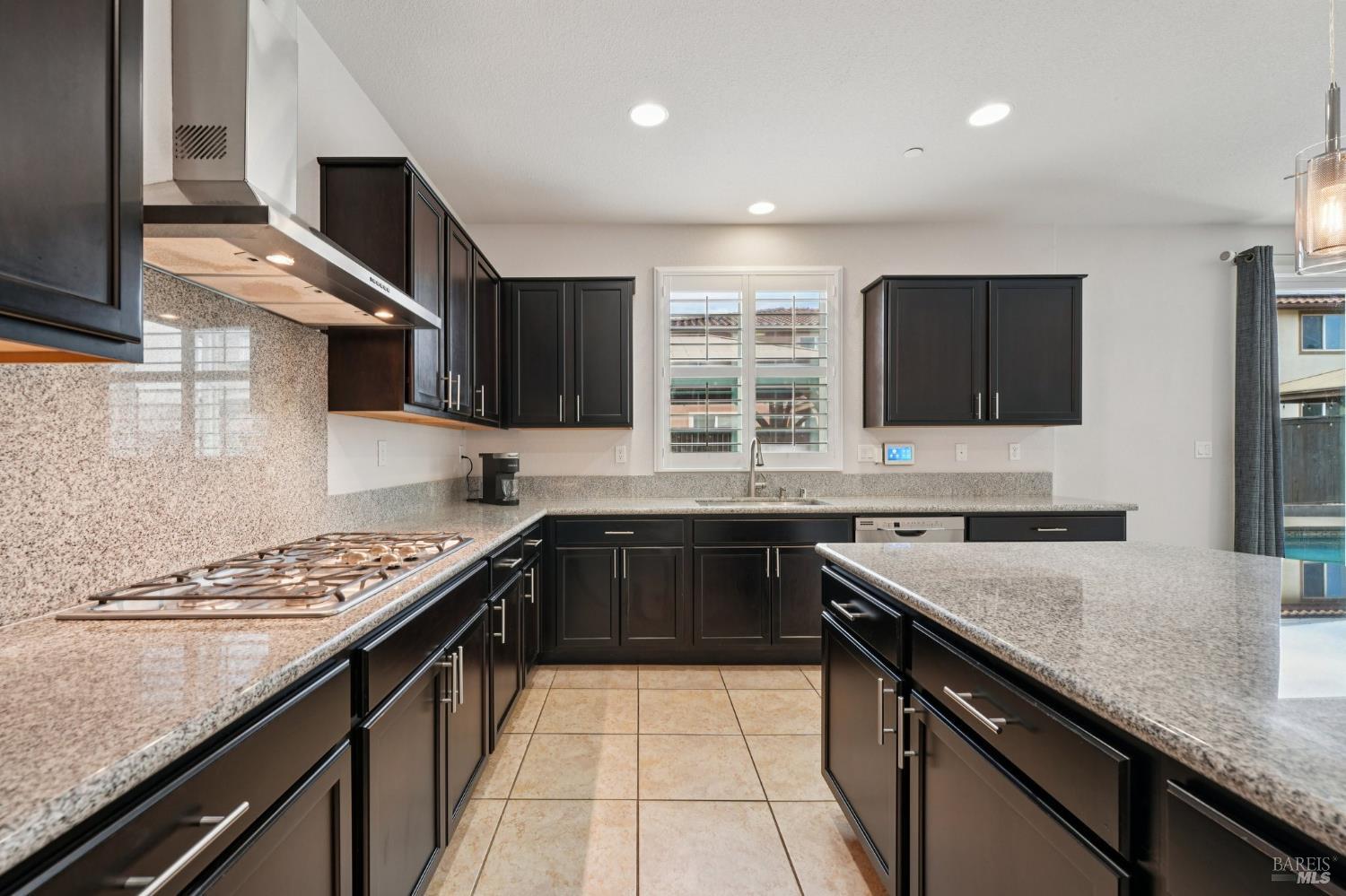 Detail Gallery Image 17 of 61 For 5291 Finkas Ln, Fairfield,  CA 94533 - 4 Beds | 3 Baths