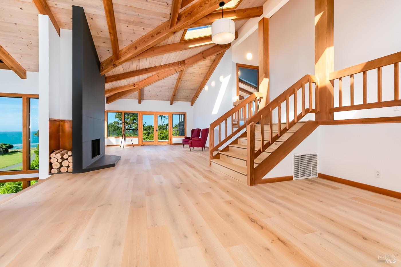 Detail Gallery Image 6 of 51 For 45460 Indian Shoals Rd, Mendocino,  CA 95460 - 4 Beds | 4 Baths