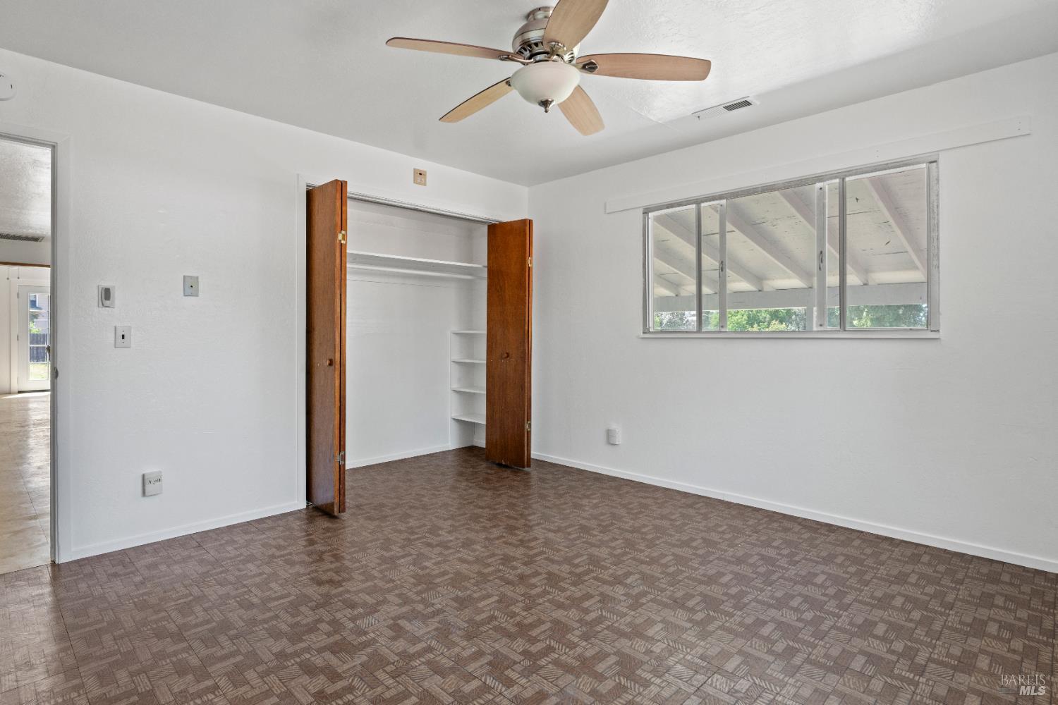 Detail Gallery Image 11 of 27 For 411 Milani Dr, Ukiah,  CA 95482 - 4 Beds | 2 Baths