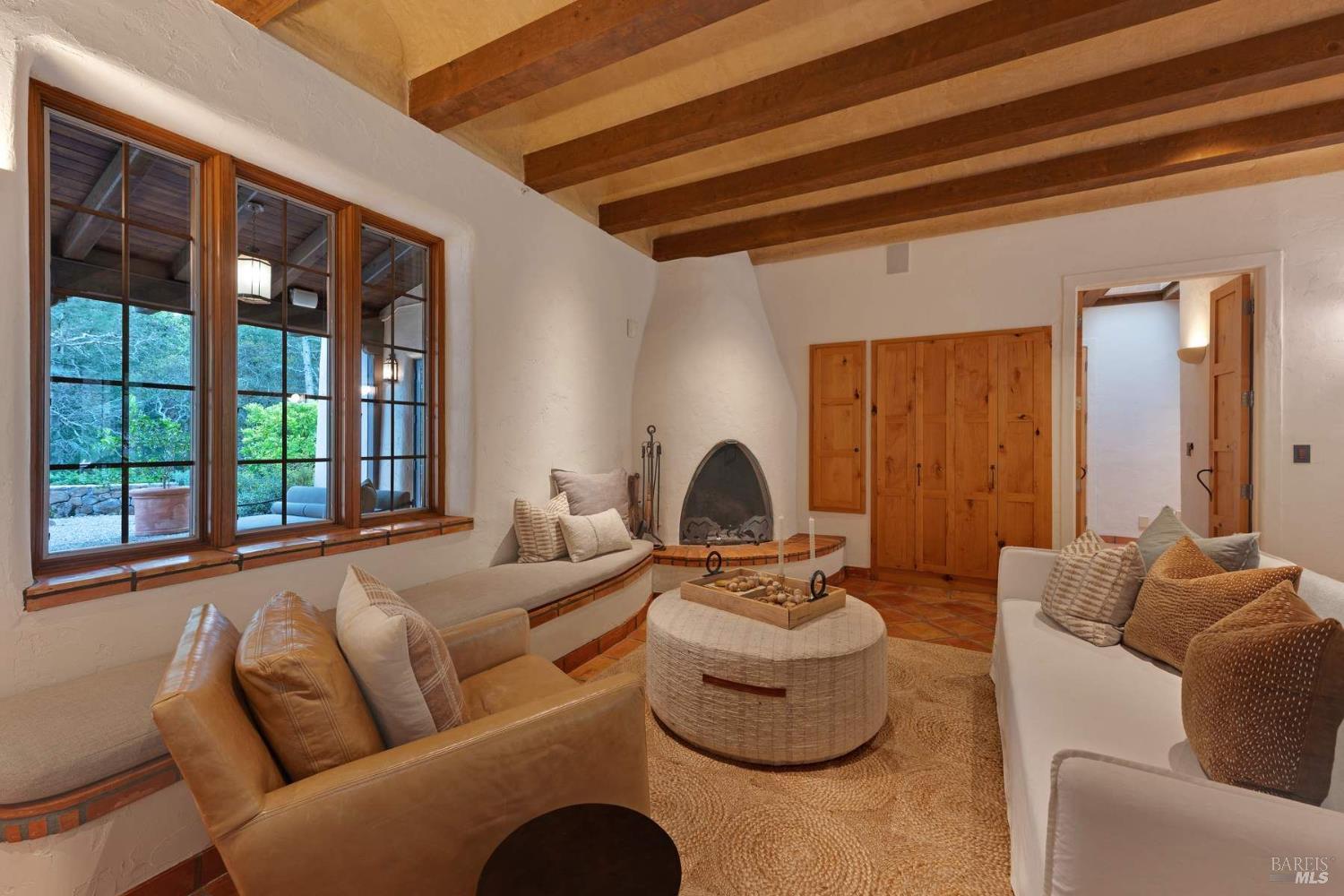 Detail Gallery Image 9 of 44 For 77 Oso Trl, Glen Ellen,  CA 95442 - 3 Beds | 3/1 Baths