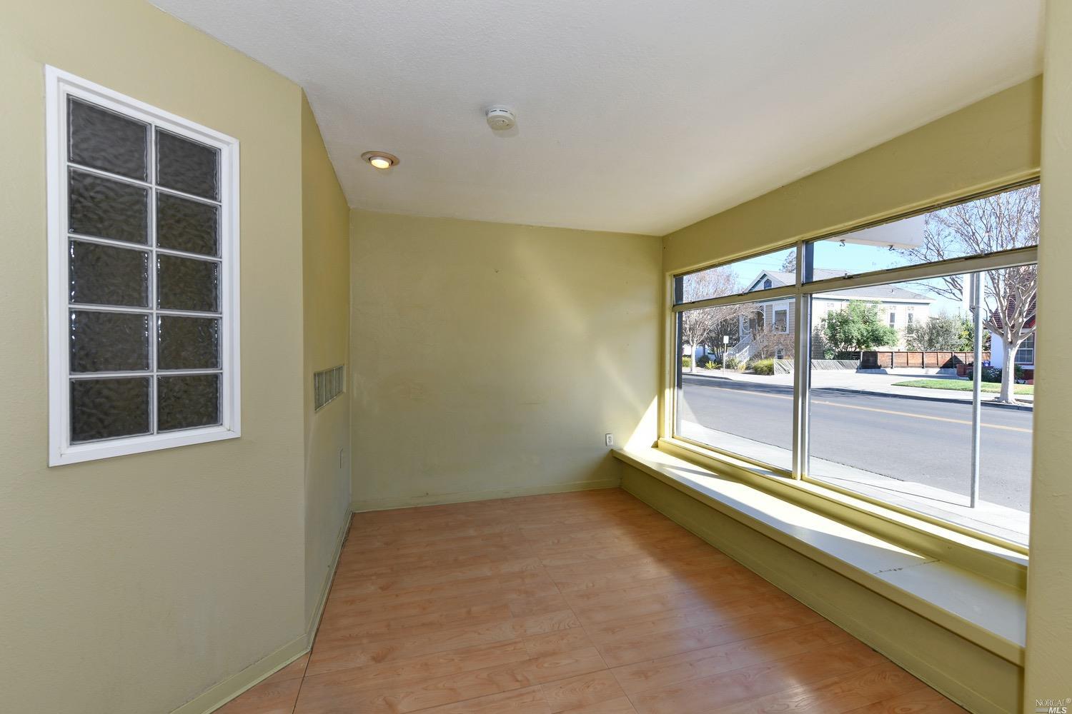 Detail Gallery Image 42 of 59 For 1519 Main St, Napa,  CA 94559 - – Beds | – Baths