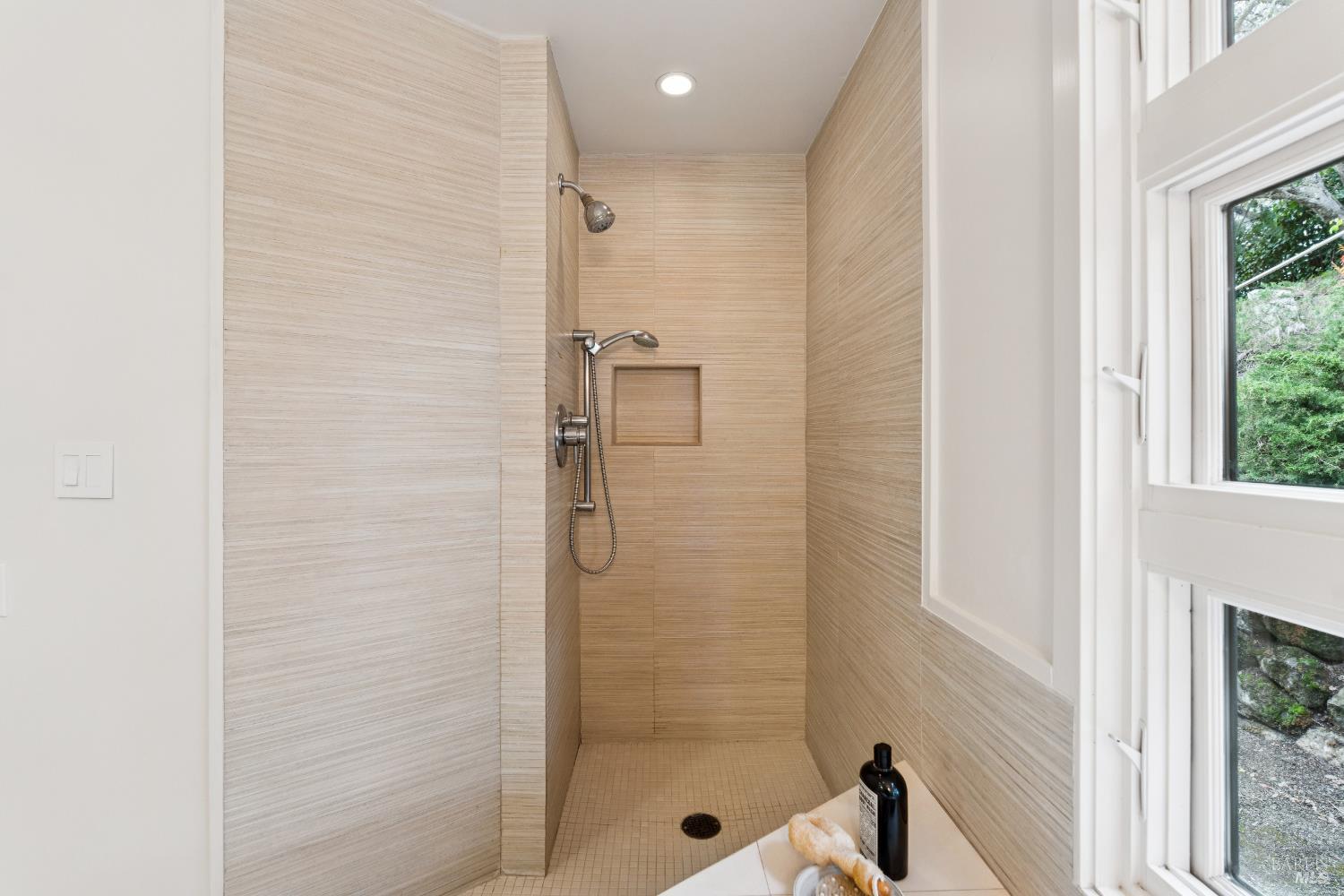 Detail Gallery Image 30 of 65 For 123 Almenar Dr, Greenbrae,  CA 94904 - 3 Beds | 3 Baths