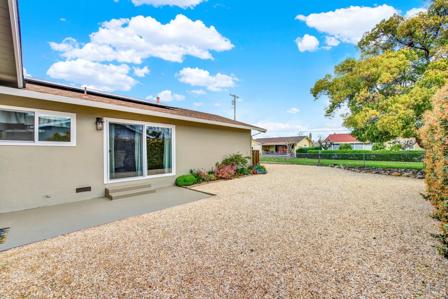 Detail Gallery Image 33 of 41 For 129 Carlsbad Cir, Vacaville,  CA 95687 - 2 Beds | 1 Baths