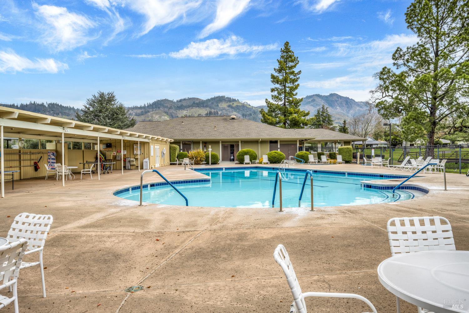 Detail Gallery Image 59 of 63 For 437 Crestridge Pl, Santa Rosa,  CA 95409 - 3 Beds | 2/1 Baths