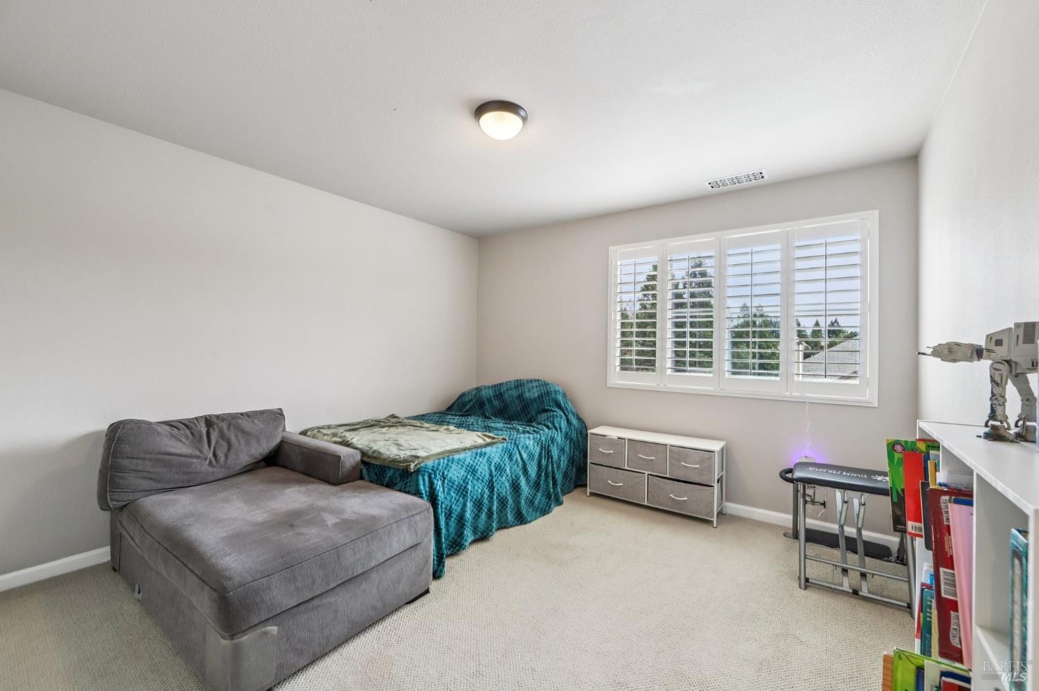 Detail Gallery Image 20 of 44 For 1444 Great Heron Dr, Santa Rosa,  CA 95409 - 4 Beds | 3 Baths