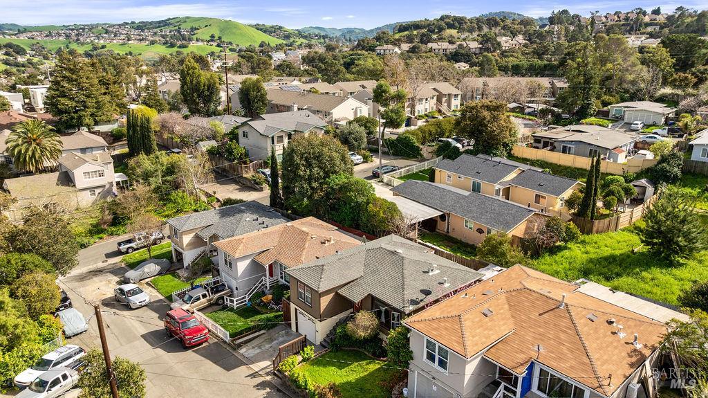 Detail Gallery Image 26 of 30 For 903 Jones Ct, Pinole,  CA 94564 - 2 Beds | 1/1 Baths