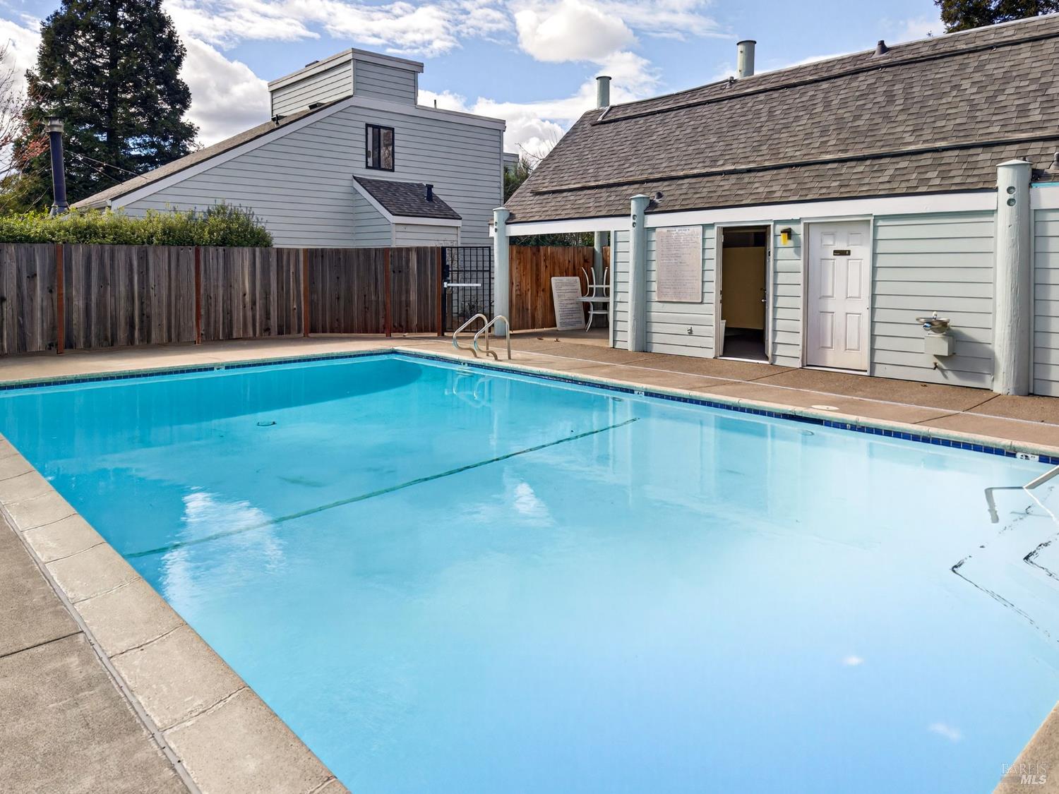 Detail Gallery Image 25 of 27 For 230 Courtyards E Unkn, Windsor,  CA 95492 - 2 Beds | 2 Baths