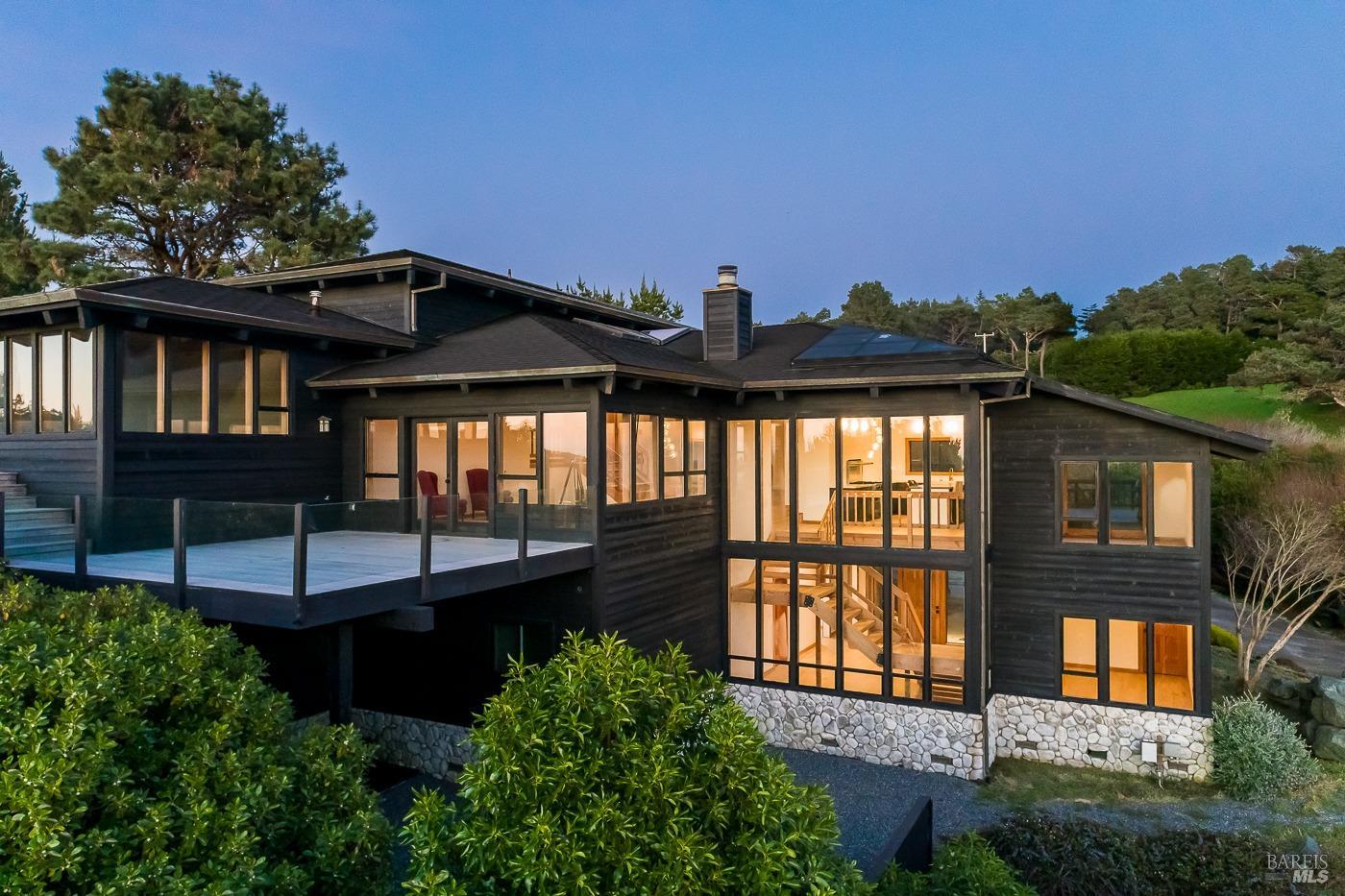 Detail Gallery Image 49 of 51 For 45460 Indian Shoals Rd, Mendocino,  CA 95460 - 4 Beds | 4 Baths