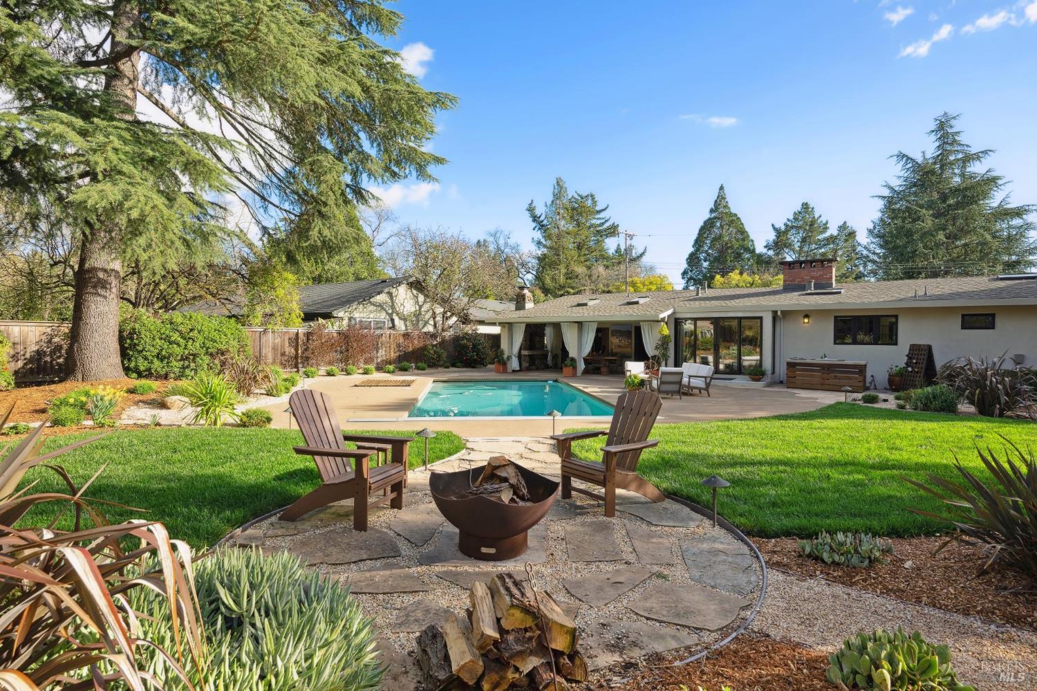 Detail Gallery Image 38 of 53 For 1222 Apple Tree Ct, Sonoma,  CA 95476 - 3 Beds | 3 Baths