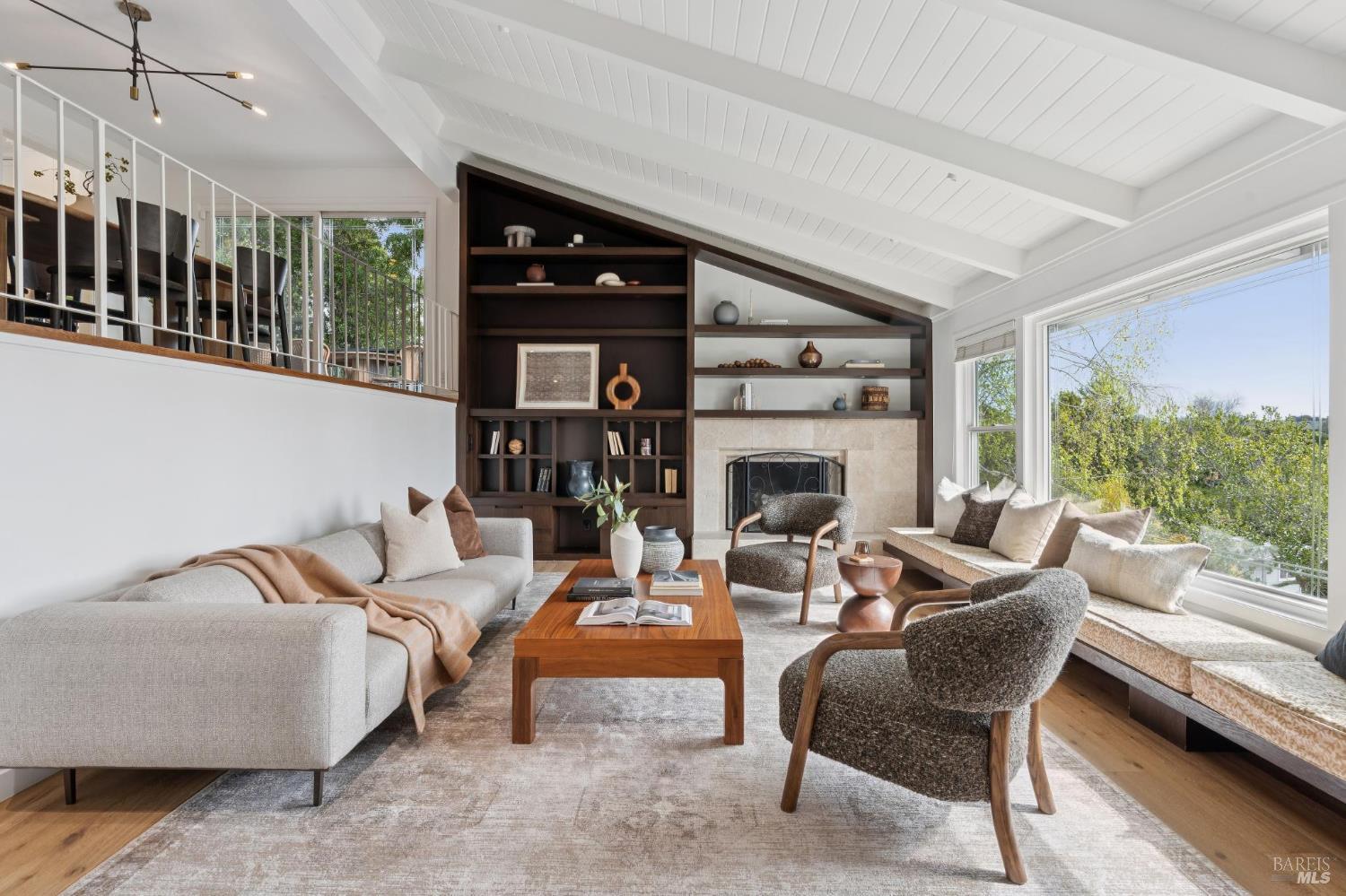 Front Image Thumbnail for BA326016762