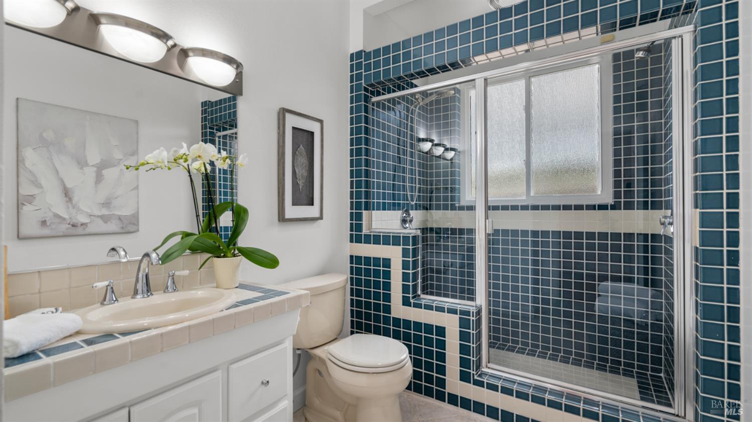 Detail Gallery Image 44 of 62 For 723 Alice St, Novato,  CA 94945 - 5 Beds | 2/1 Baths