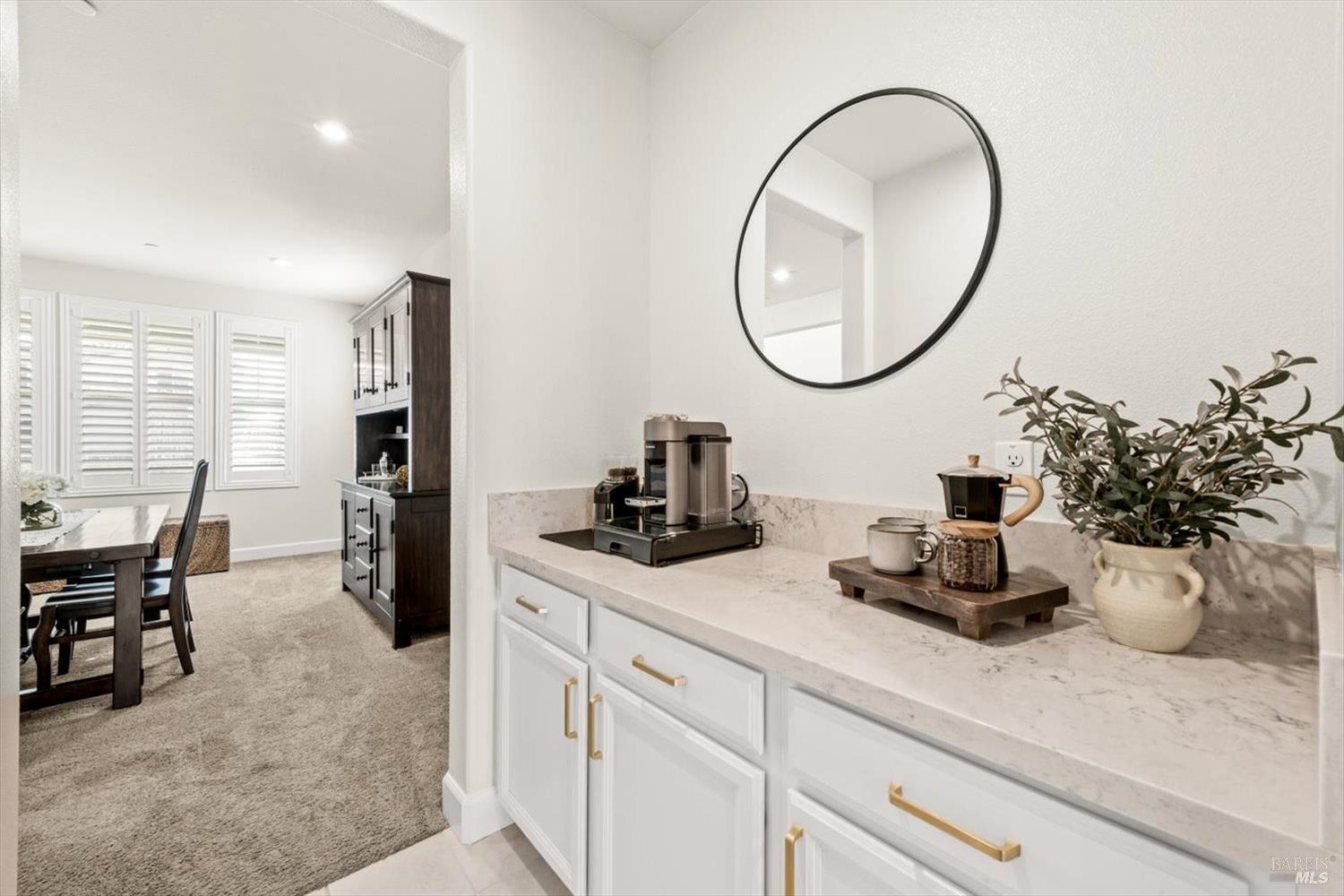 Detail Gallery Image 17 of 97 For 710 Fielding Way, Dixon,  CA 95620 - 5 Beds | 4 Baths