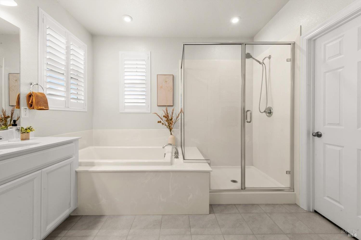 Detail Gallery Image 57 of 97 For 710 Fielding Way, Dixon,  CA 95620 - 5 Beds | 4 Baths