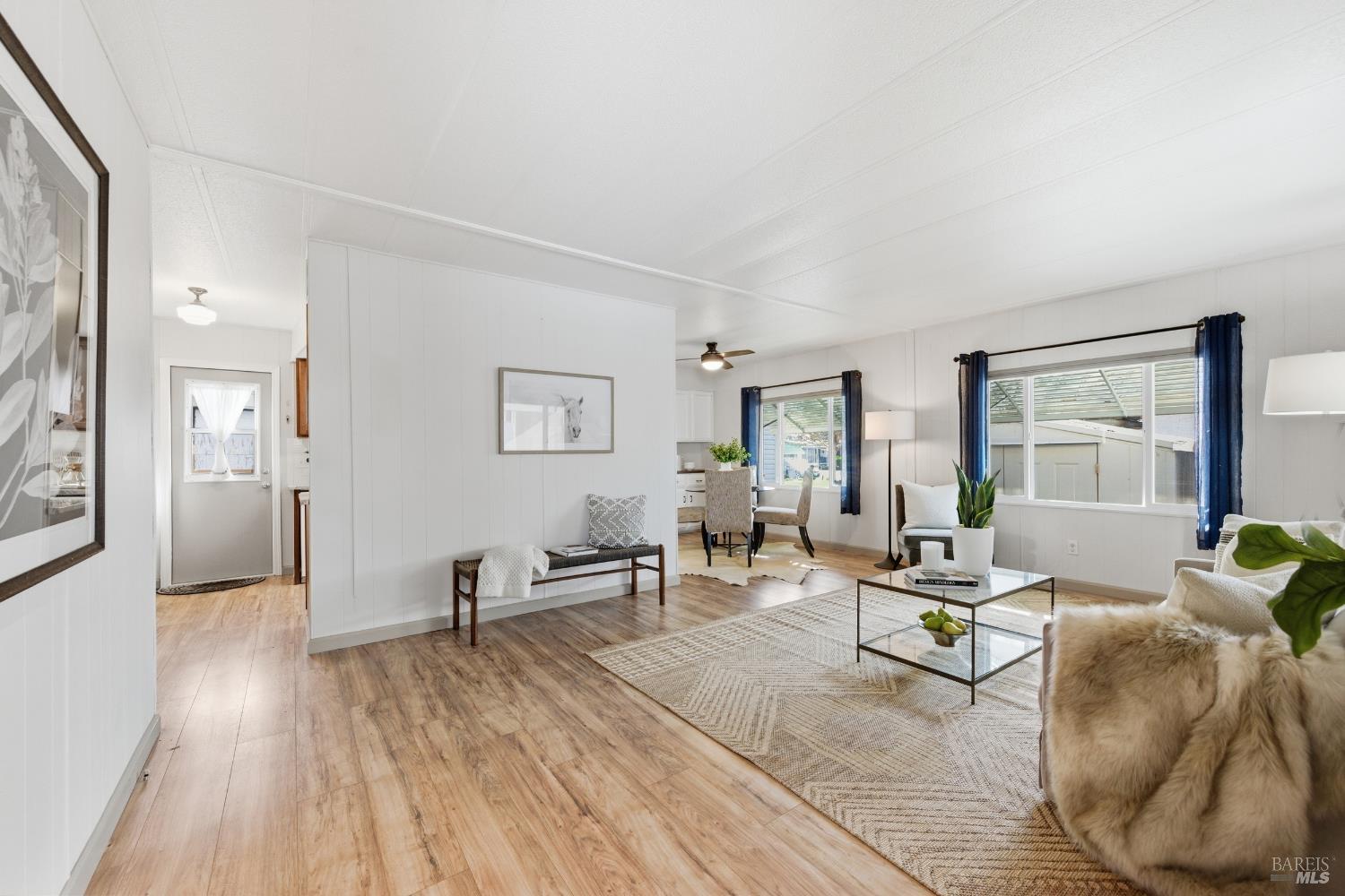 Detail Gallery Image 8 of 46 For 99 Hacienda Dr, Napa,  CA 94558 - 2 Beds | 2 Baths