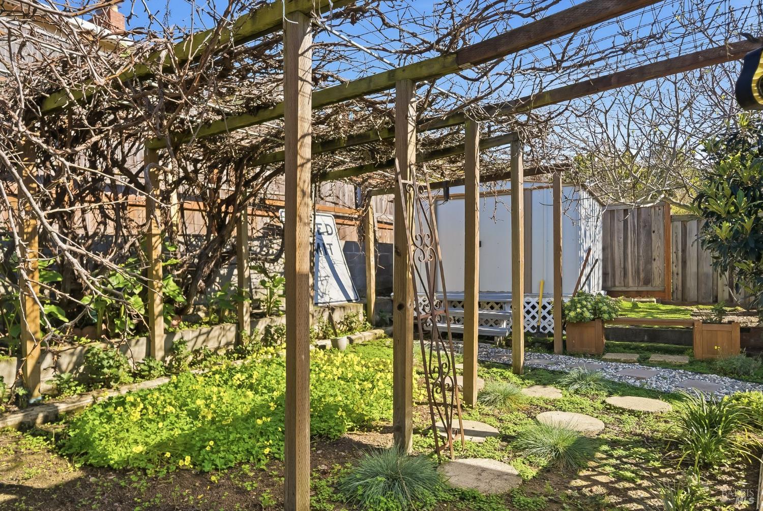 Detail Gallery Image 24 of 28 For 964 Sonoma St, Richmond,  CA 94805 - 3 Beds | 1/1 Baths