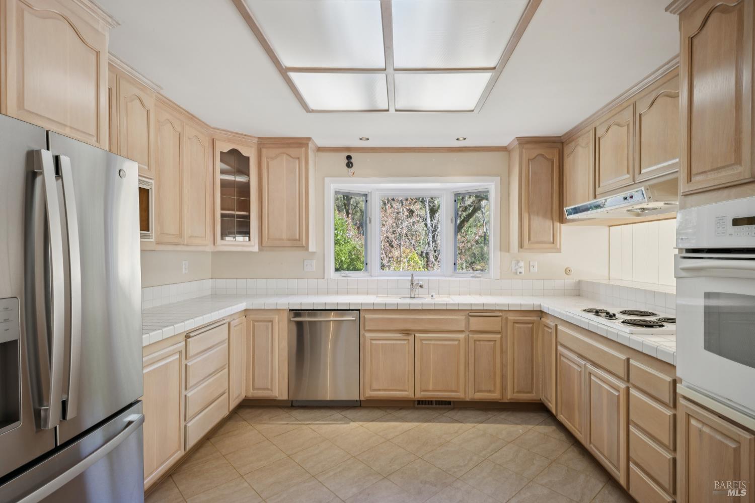 Detail Gallery Image 16 of 46 For 285 Cascade Dr, Fairfax,  CA 94930 - 4 Beds | 2 Baths