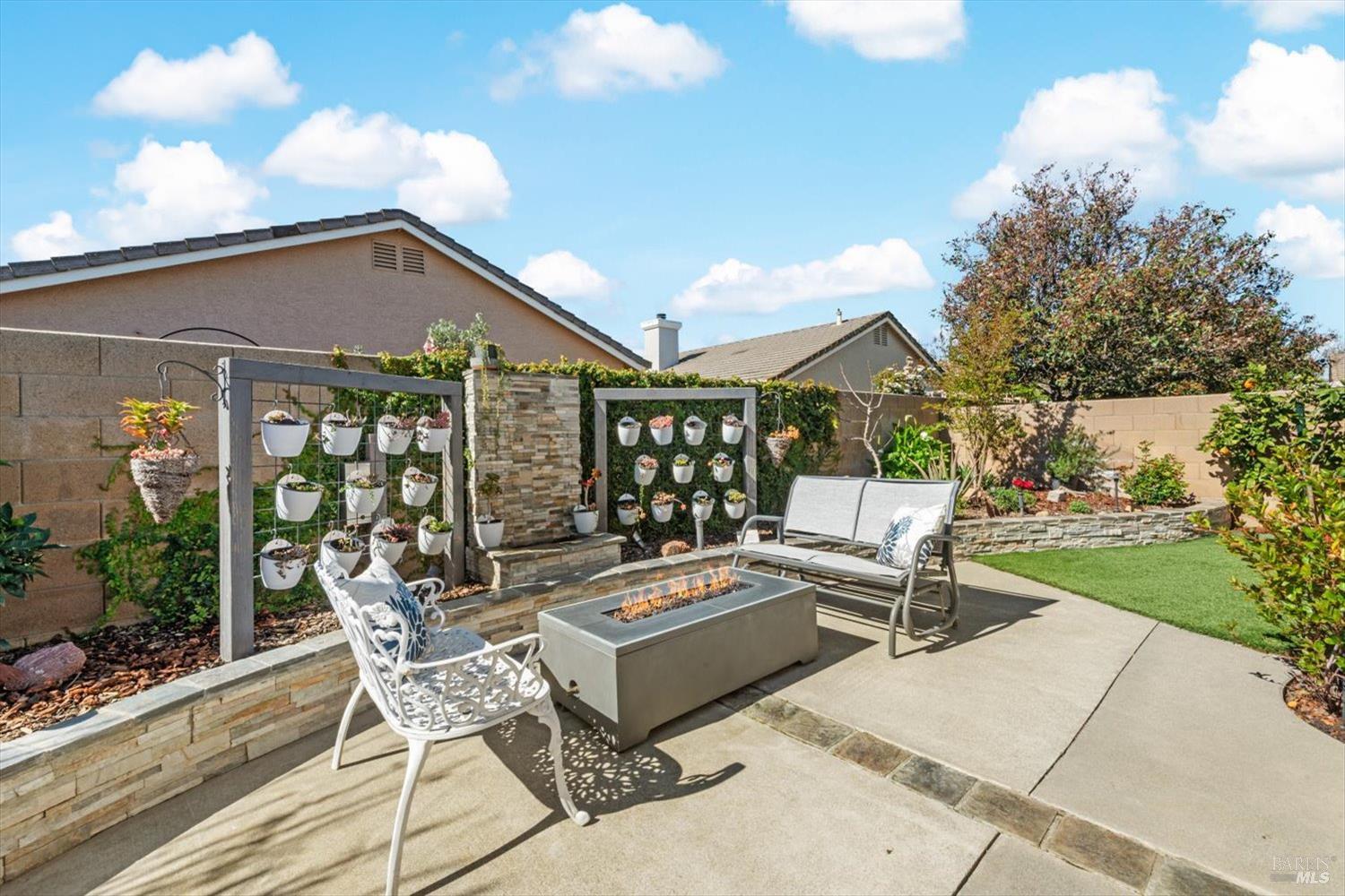 Detail Gallery Image 33 of 54 For 319 Trellis Ln, Vacaville,  CA 95687 - 2 Beds | 2 Baths