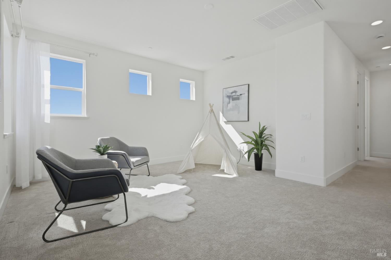 Detail Gallery Image 13 of 29 For 1588 Nightfall Ln, Fairfield,  CA 94533 - 4 Beds | 3 Baths