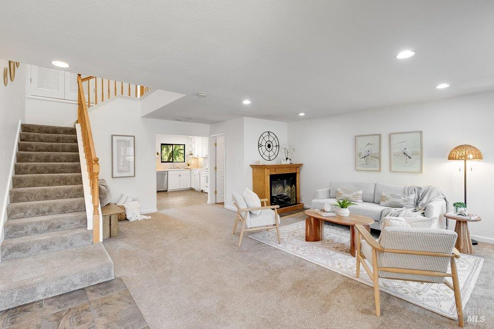 Detail Gallery Image 5 of 43 For 720 Military St, Benicia,  CA 94510 - 2 Beds | 2/1 Baths