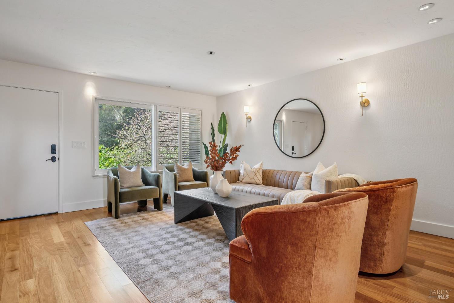 Detail Gallery Image 2 of 18 For 1411 Casa Buena Dr #13,  Corte Madera,  CA 94925 - 3 Beds | 2 Baths