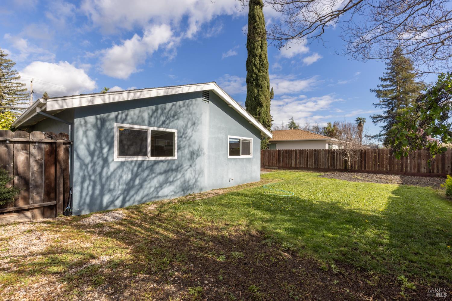 Detail Gallery Image 17 of 21 For 3557 N Jefferson St, Napa,  CA 94558 - 3 Beds | 2 Baths