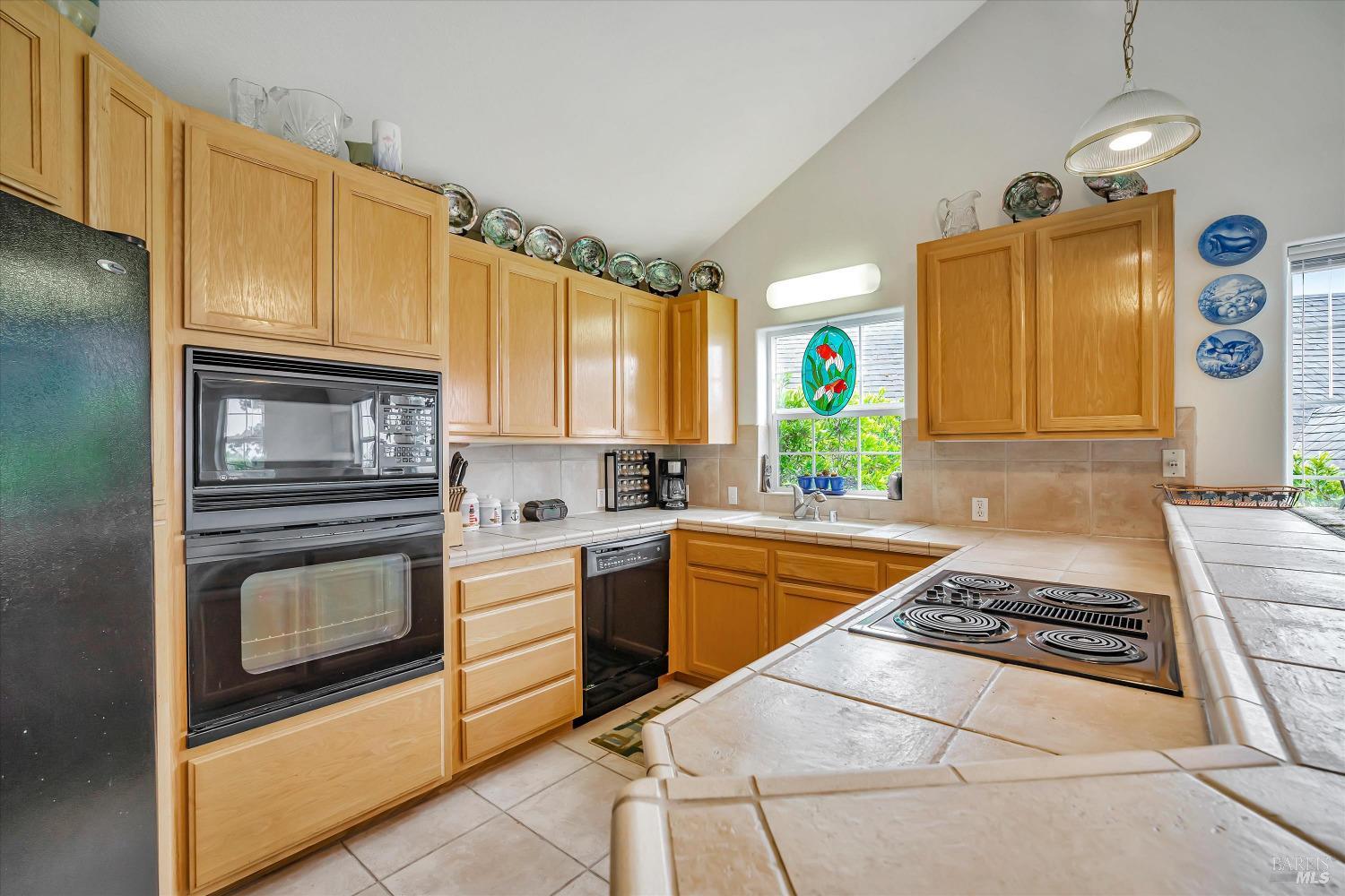 Detail Gallery Image 12 of 25 For 38934 Cypress Way, Gualala,  CA 95445 - 2 Beds | 2/1 Baths