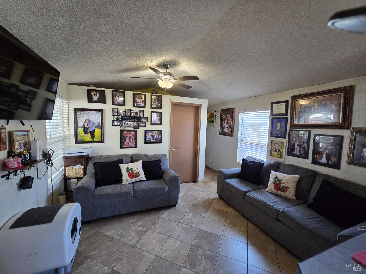 Detail Gallery Image 4 of 14 For 2963 Santa Rosa Ave C-12, Santa Rosa,  CA 95407 - 2 Beds | 1 Baths