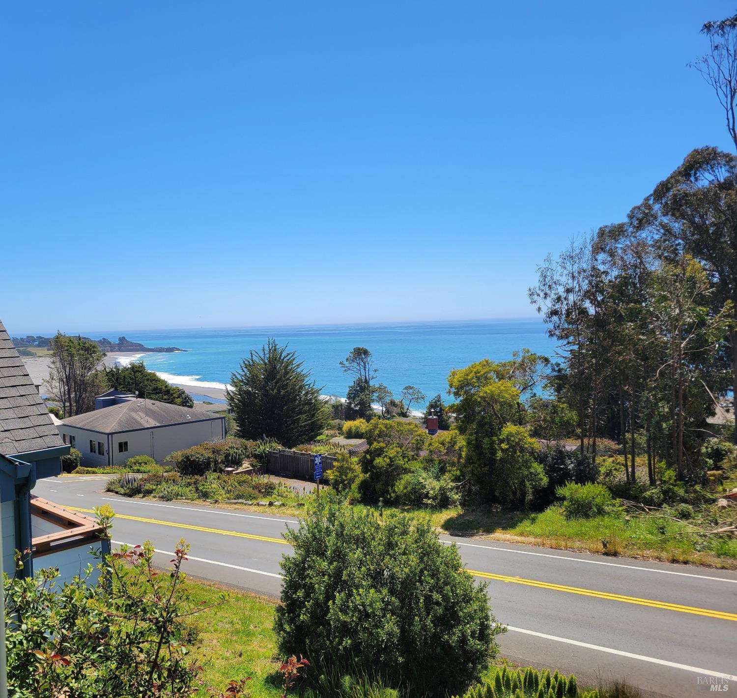 Detail Gallery Image 19 of 25 For 38934 Cypress Way, Gualala,  CA 95445 - 2 Beds | 2/1 Baths