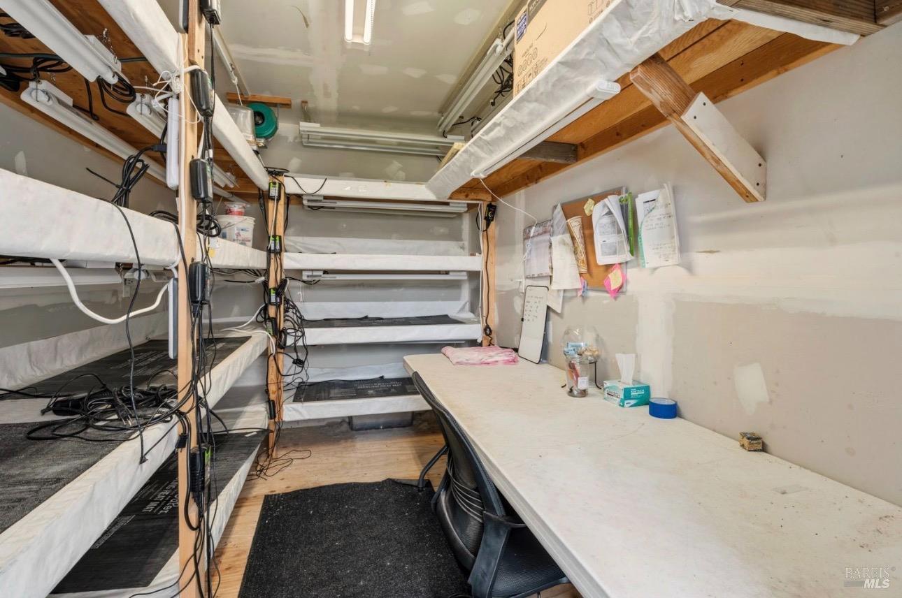 Detail Gallery Image 5 of 28 For 19450 Tomki Rd, Redwood Valley,  CA 95470 - – Beds | – Baths