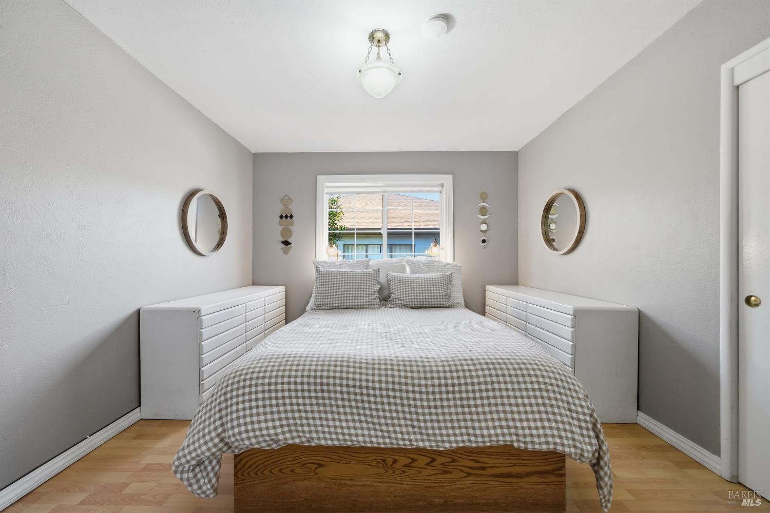 Detail Gallery Image 11 of 28 For 964 Sonoma St, Richmond,  CA 94805 - 3 Beds | 1/1 Baths