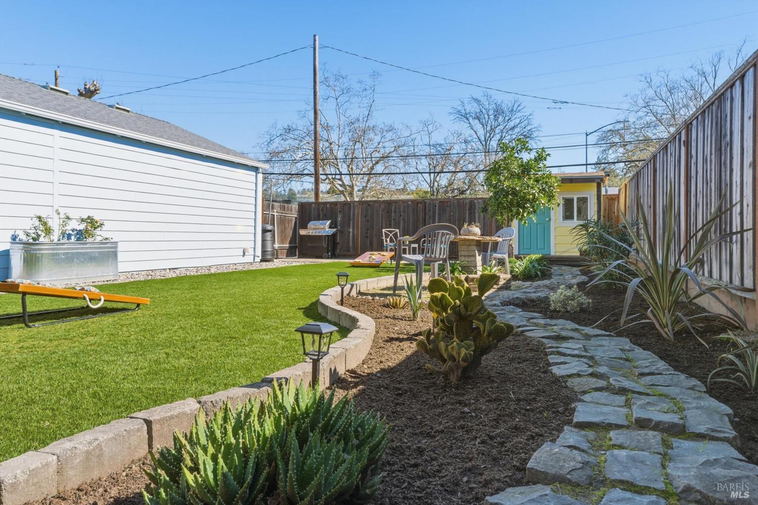 Detail Gallery Image 37 of 52 For 1136 Poppy Dr, Santa Rosa,  CA 95404 - 3 Beds | 2 Baths