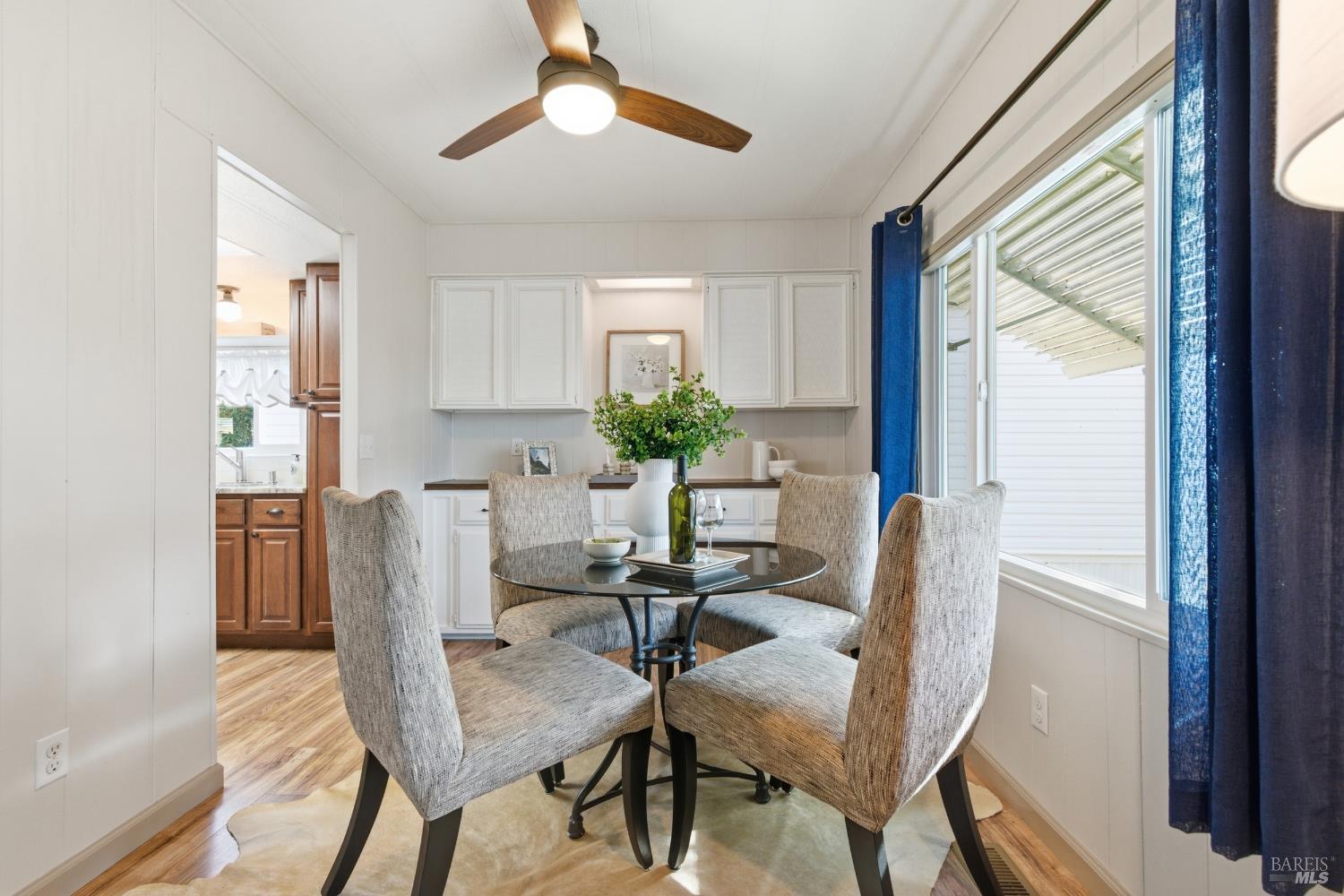 Detail Gallery Image 11 of 46 For 99 Hacienda Dr, Napa,  CA 94558 - 2 Beds | 2 Baths